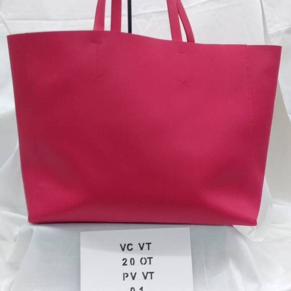 Vince Camuto Very Large Tote § # - Picture 3 of 7